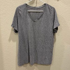 Ava & Viv 1X Gray T-shirt